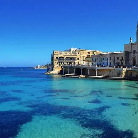 Cozy 2br Getaway By The Water Apartman Sliema
