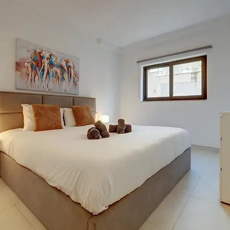 Cozy 2br Getaway By The Water Apartman Sliema